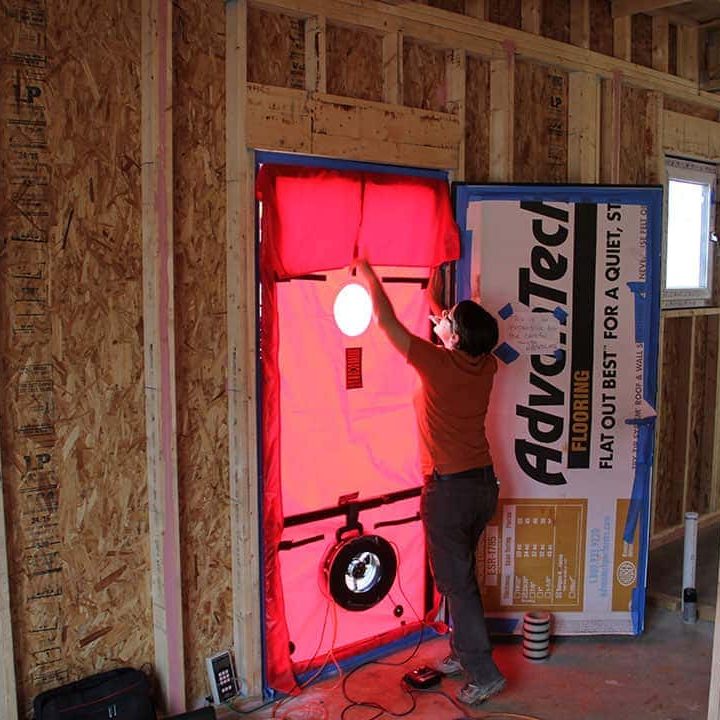 blower-door-test